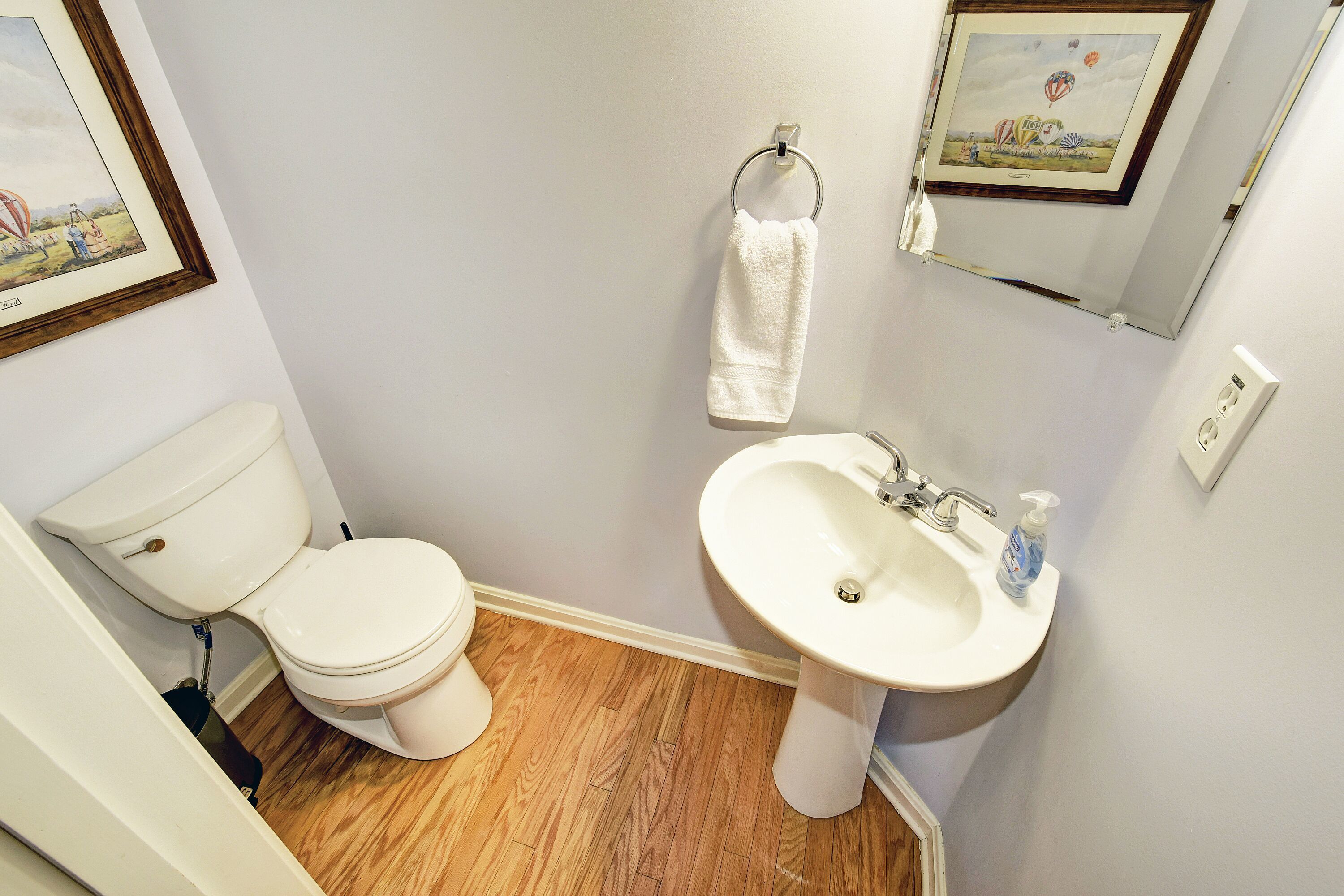 premium room | bathroom amenities | combined shower/bathtub, free toiletries, towels, shampoo