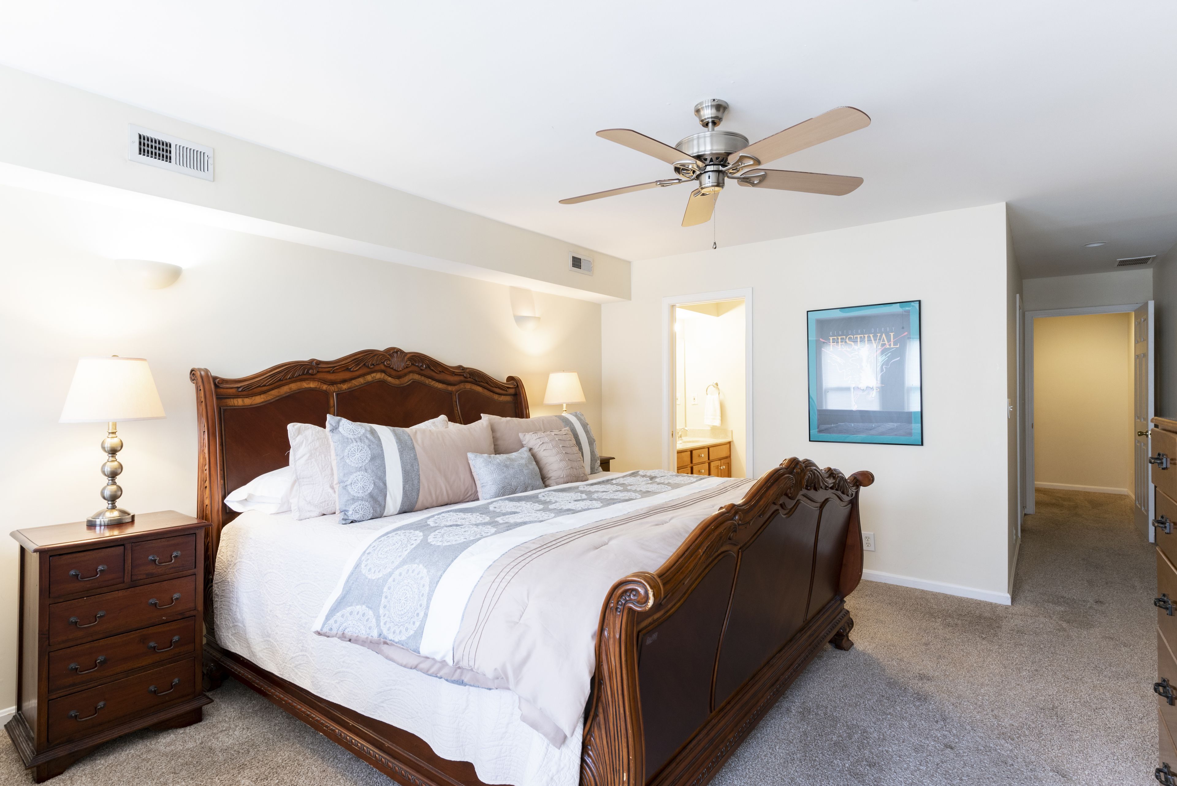 premium room | 2 bedrooms, premium bedding, desk, iron/ironing board