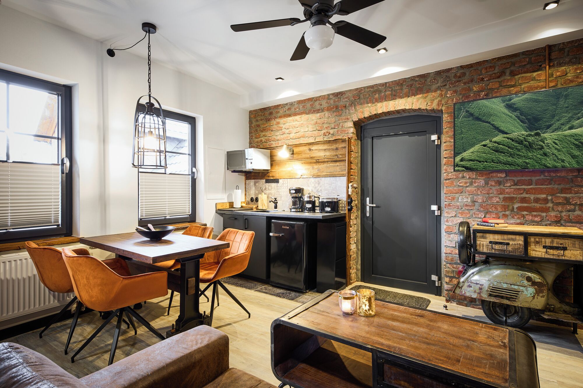Basic Condo | In-room dining