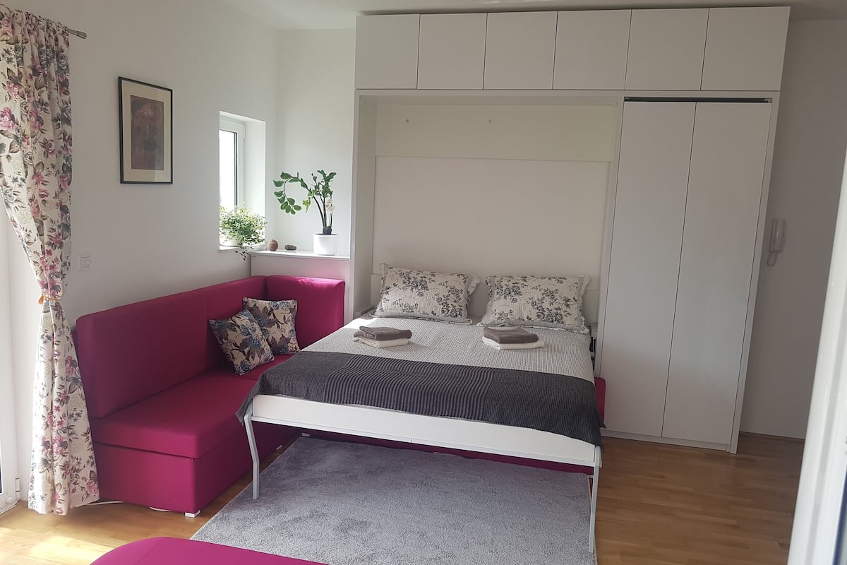 Studio, Sea View | 1 bedroom, desk, iron/ironing board, free WiFi