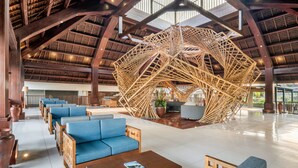 Khu tiếp khách ở sảnh