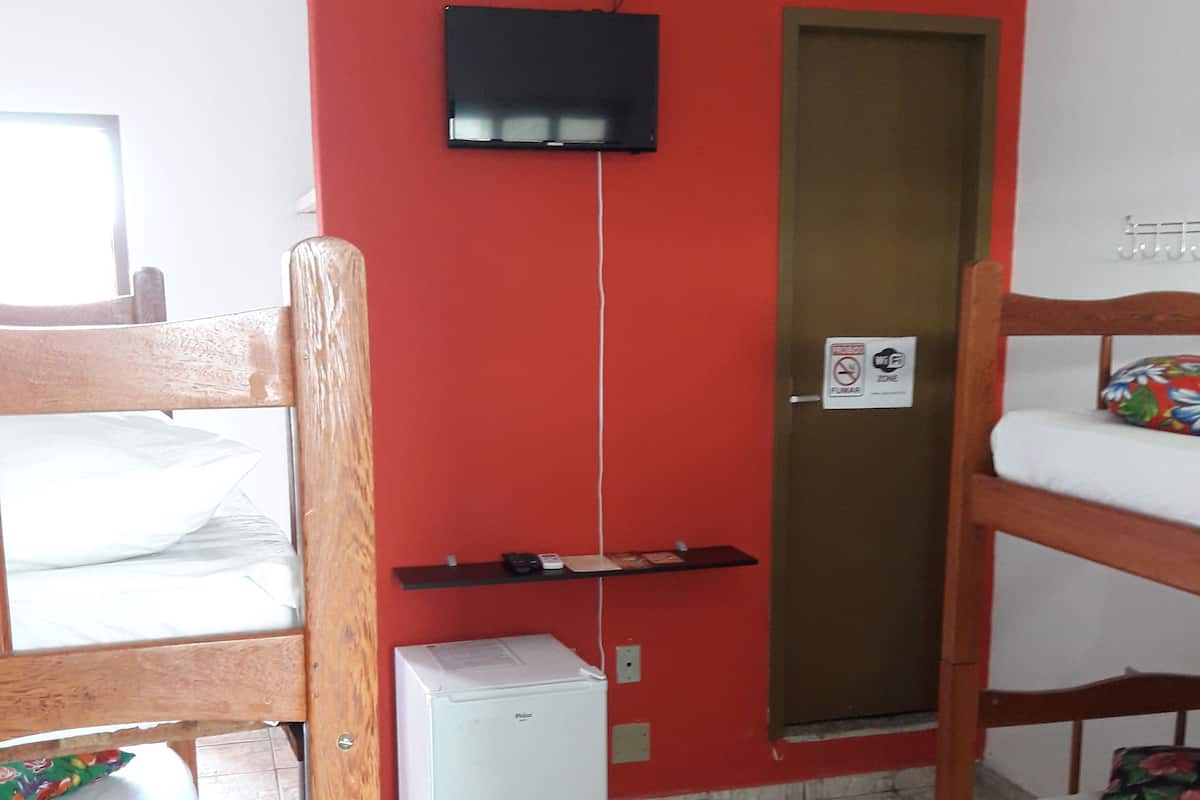 2 bedrooms, free WiFi
