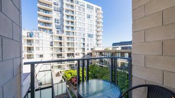 Apartment, 1 Bedroom (27/3 Gordon Street) | Balcony