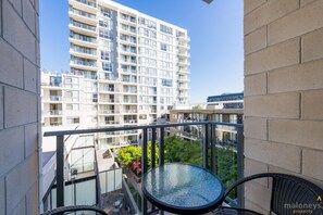 Apartment, 1 Bedroom (27/3 Gordon Street) | Balcony