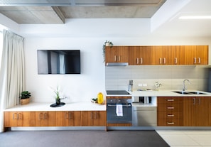 Private kitchen - Accommodate Canberra - Mode (Braddon)