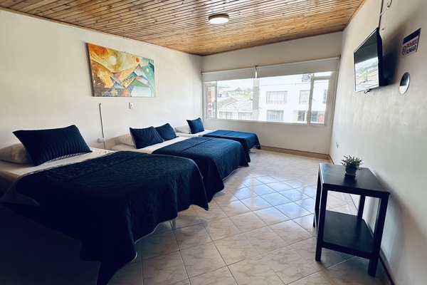 Standard Quadruple Room | Free WiFi, bed sheets
