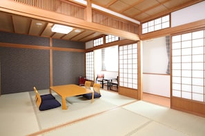 Desk, free WiFi, bed sheets - Hotel Ligare Kasugano (Nara)