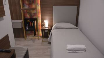 Single Room, 1 single bed, private bath