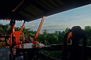 View from property - Tanouy Garden (Ko Pha-ngan)