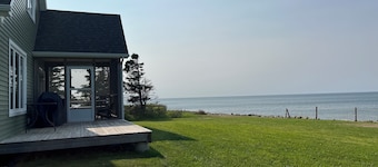 Peaceful Beachfront Retreat