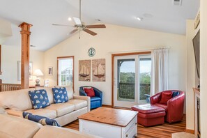 TV, fireplace, DVD player