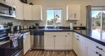 Updated Las Vegas House: Patio & Solar Heated Pool