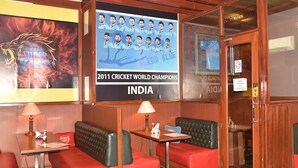 Restaurant - Eldoris Hotel (Chennai)