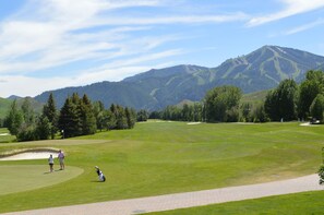 Golf - Cottonwood Condo 1473 - Great Views and Sun Valley Resort Pool Access (Sun Valley)