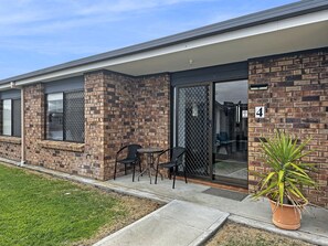 Exterior - Kellraine Holiday Units (St Helens)