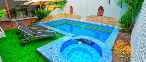 Outdoor pool, pool umbrellas