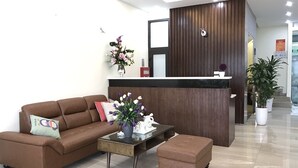 Reception - Granda Quan Hoa Apartment (Hanoi)