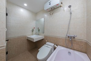 Bathroom - Granda Quan Hoa Apartment (Hanoi)