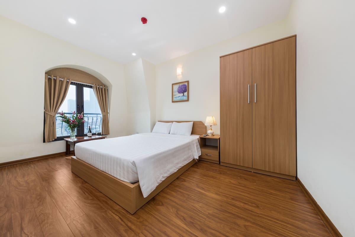 Apartment, 2 Schlafzimmer | Schreibtisch, Verdunkelungsvorhänge, schallisolierte Zimmer