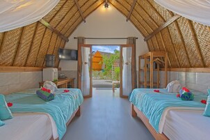 Deluxe Twin Room | In-room safe, blackout drapes, soundproofing, free WiFi