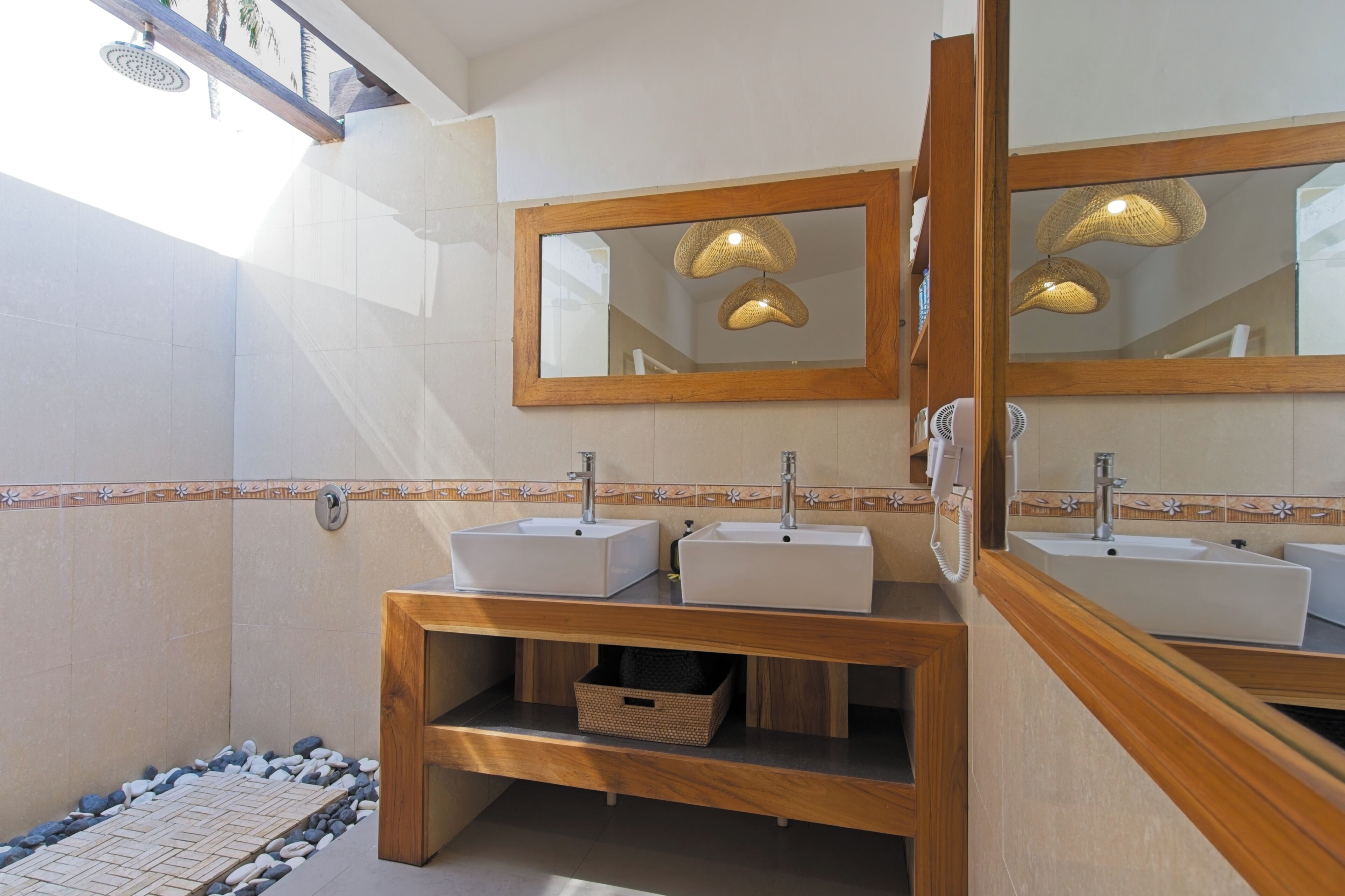 Photo - Tangga Bungalows Gili Air