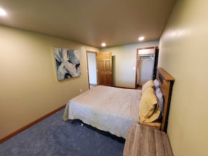 4 habitaciones, wifi gratis y ropa de cama