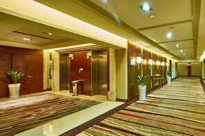 Interior detail - Changsha Xiaoxiang Huatian Hotel (Changsha)