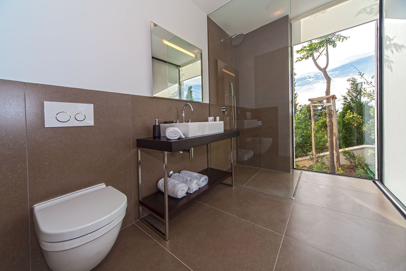 Free toiletries, hair dryer, towels