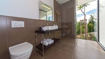 Free toiletries, hair dryer, towels