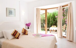 Duplex | 1 bedroom, minibar, in-room safe, desk