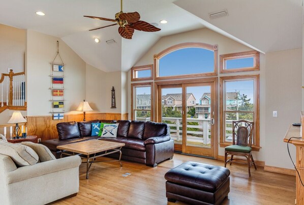 TV, fireplace, DVD player