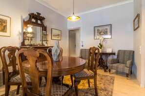 Dining - Comfortable and Spacious 2 bdr Apt (Kallithea)