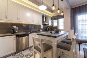 Fridge, microwave, oven, dishwasher