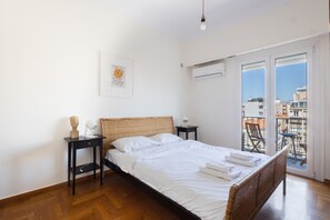 3 bedrooms, iron/ironing board, free WiFi