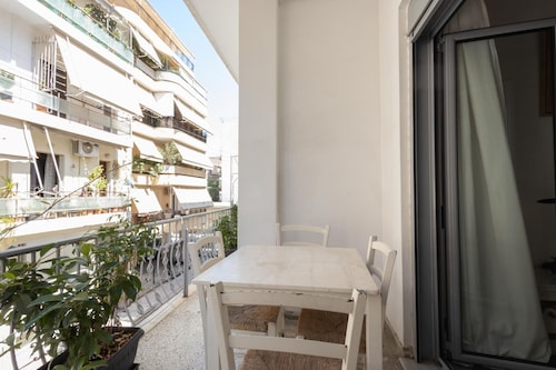 4BR House near Acropolis | Roof Garden | 12 Guests and Hot Tub