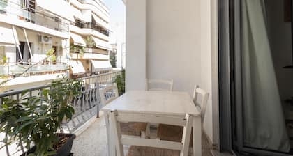 4BR House near Acropolis | Roof Garden | 12 Guests and Hot Tub