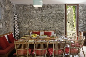 Dining - Magic Nature Oasis/Heated XL Marine Pool/Exclusive sea bay/360º postcard views (Maiori)