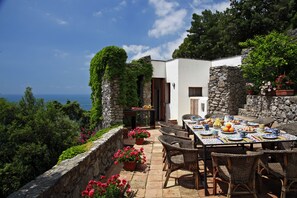 Servei de restauració a l'aire lliure