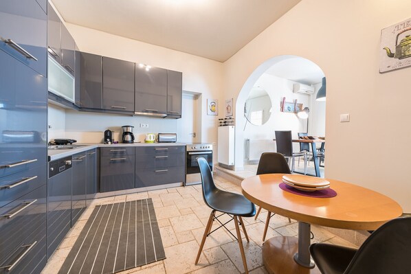 Fridge, microwave, oven, dishwasher