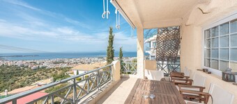 Luxury Home with Jacuzzi and Spectacular Sea Views for 8 Guests