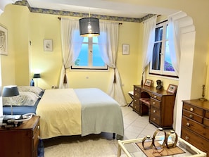 3 bedrooms, desk, iron/ironing board, WiFi - Seclusion & privacy in Alonissos 3BR Luxury Pool Villa with dream view (Alonissos)