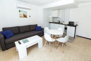 Appartement, balcon | Cuisine privée