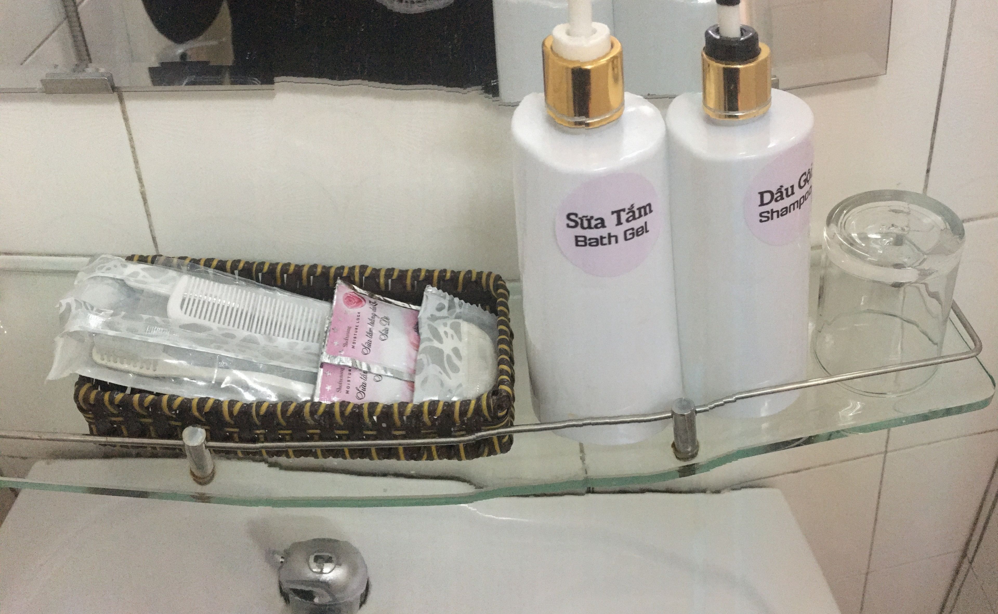 标准房 | 浴室 | 淋浴设施、免费洗浴用品、吹风机、拖鞋