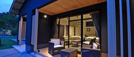 行政四人房, 2 間臥室, 非吸煙房 (House, Tochi) | 羽絨被、迷你吧、客房內保險箱、書桌