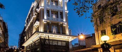 Front of property – evening/night