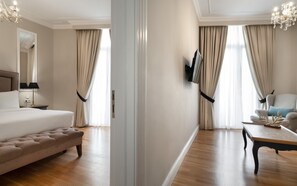 Luksussuite, 1 soverom (Vintage) | Sengetøy av topp kvalitet, minibar, safe på rommet og skrivebord