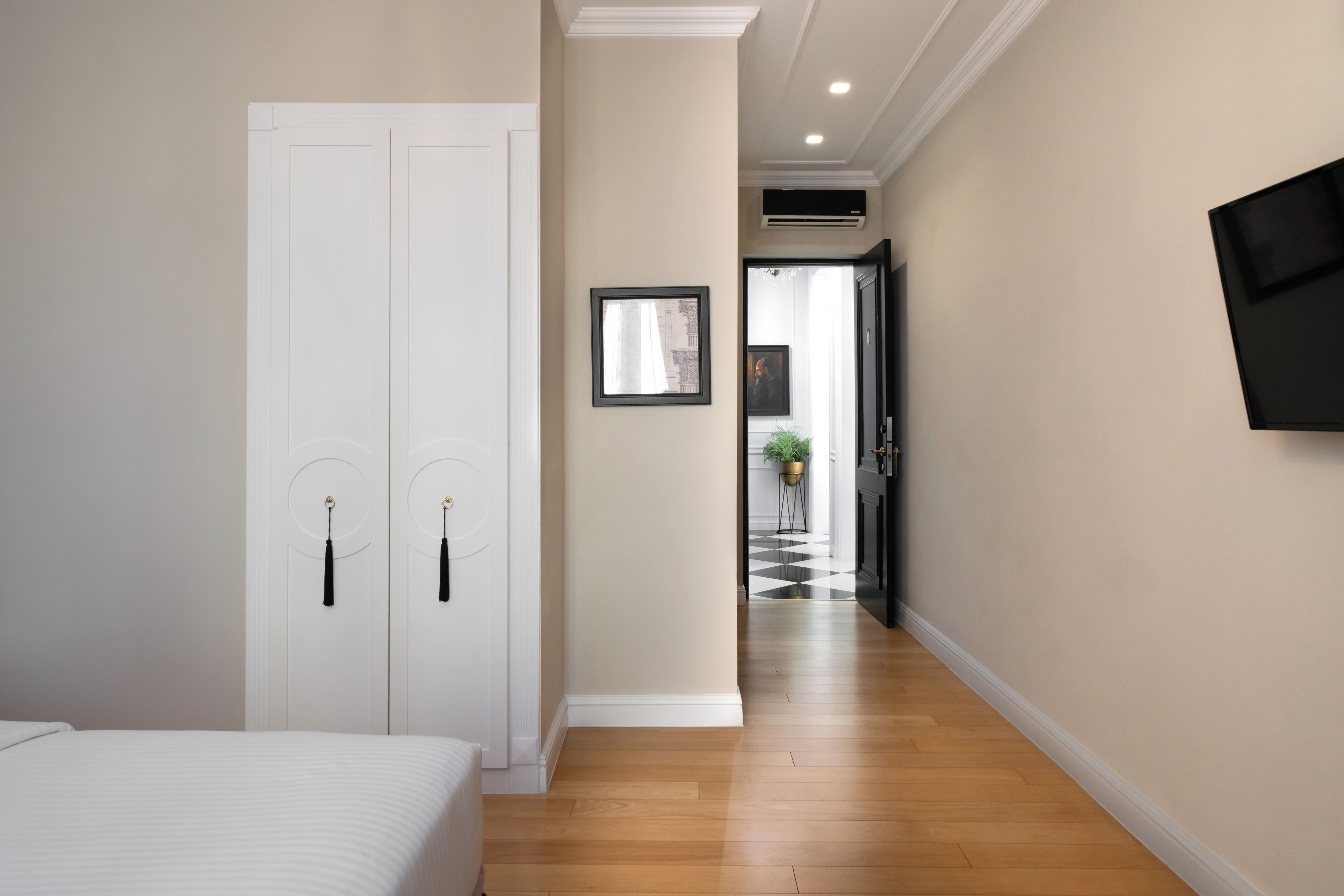 Photo - Athens Mansion Luxury Suites