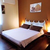 Down comforters, minibar, in-room safe, desk