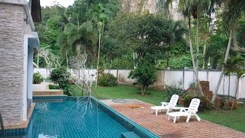 Outdoor pool, pool loungers