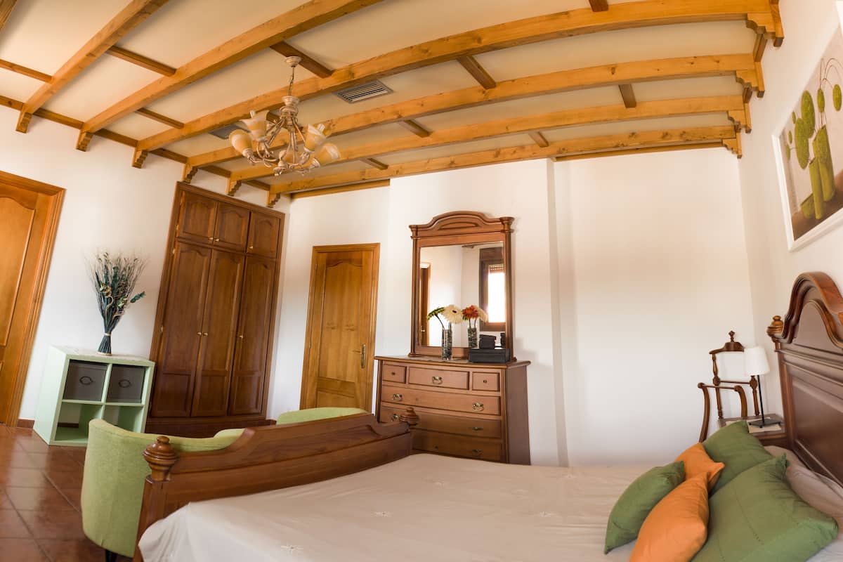 Deluxe suite, 1 slaapkamer, balkon, uitzicht op bergen | 1 slaapkamer, hypoallergeen beddengoed, donzen dekbedden